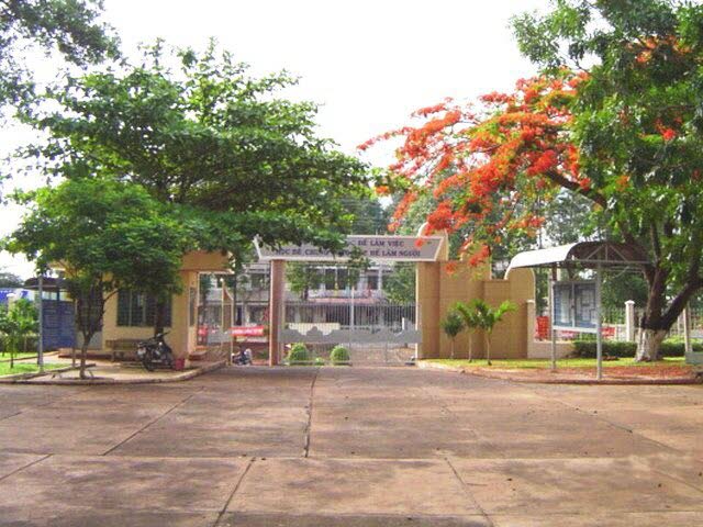 Lịch thi đấu hội thi thể dục sân trường năm học 2011-2012